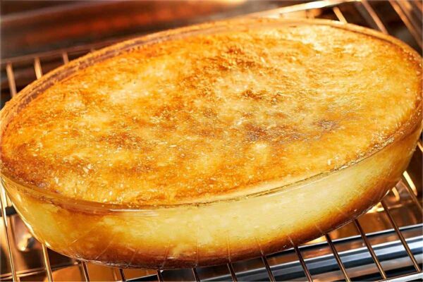 Bombocado de travessa sem farinha de trigo muito cremoso e perfeito para a sobremesa