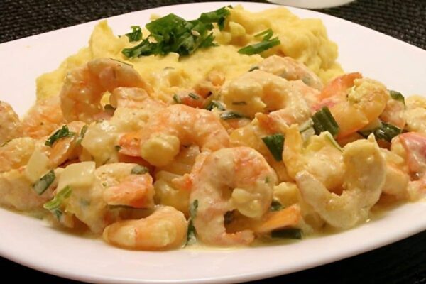 Camarão ao creme de leite uma receita requintada perfeita para sua festa de ano novo