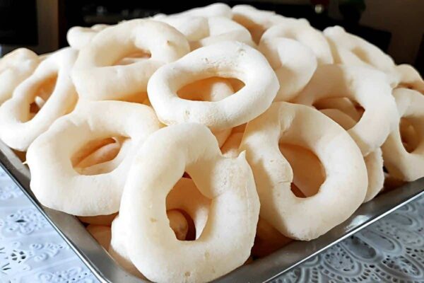 Com 500 gramas de polvilho fiz mais de 100 unidades de biscoito de polvilho assado