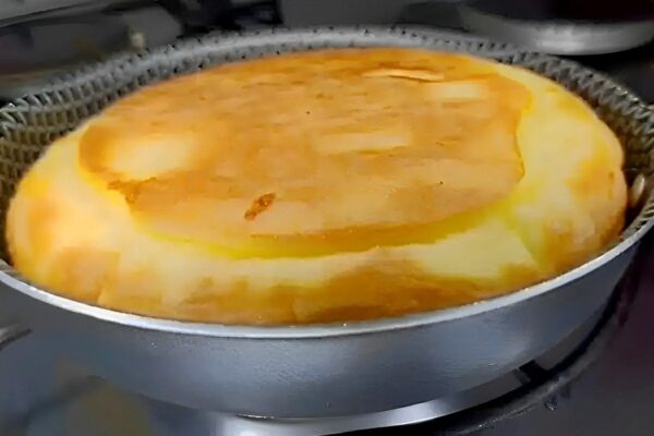 Com apenas 1 ovo fiz um pão de frigideira muito leve e saboroso para o café da manhã