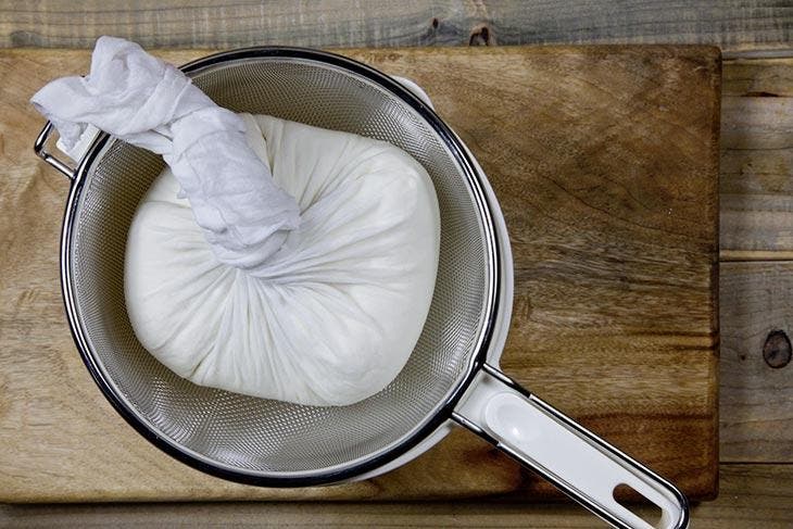 Preparare il formaggio fatto in casa