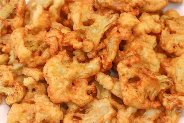 Couve-flor empanada crocante e saborosa para acompanhar o almoço ou jantar