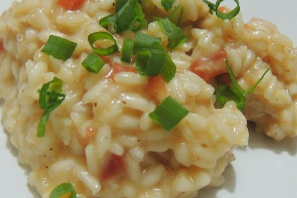 Cozinheiro famoso dá uma aula de como preparar um risoto de frango maravilhoso