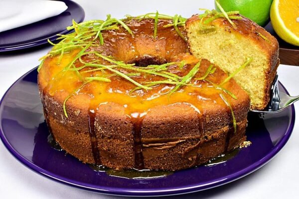 Delicioso Bolo de  fubá com laranja