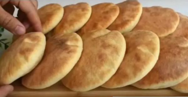 Delicioso pão caseiro de forno, pronto em apenas 6 minutos.