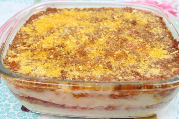 Escondidinho de carne moída um prato cremoso e muito saboroso simples no preparo