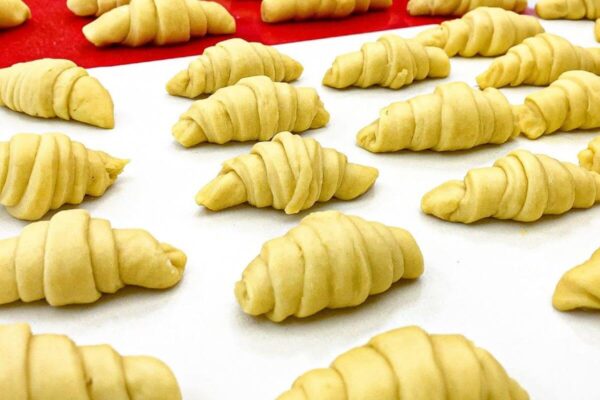 Esse pãozinho frito é a combinação perfeita entre doce e salgado para seu lanche da tarde