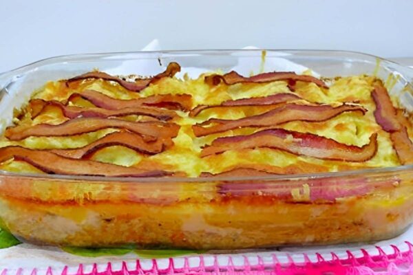Fiz essa mandioca gratinada com bacon para variar o cardápio da família e foi um sucesso
