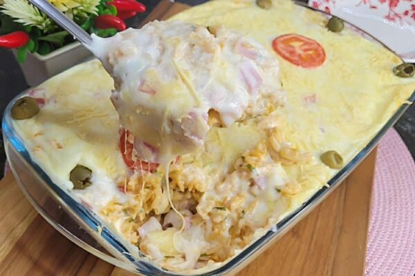 Fiz essa receita com arroz amanhecido de vários dias juntei tudo e ficou uma delícia