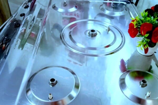 Fogão sujo e manchado: dica para limpar fogão e deixar tudo brilhando