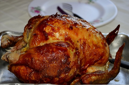 Frango assado na panela de pressão bem douradinho