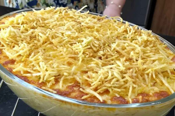 Fricassê de frango cremoso e saboroso para o almoço em família