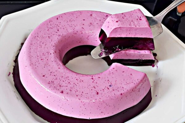 Gelatina cremosa é uma delícia e mais fácil de fazer do que você imagina