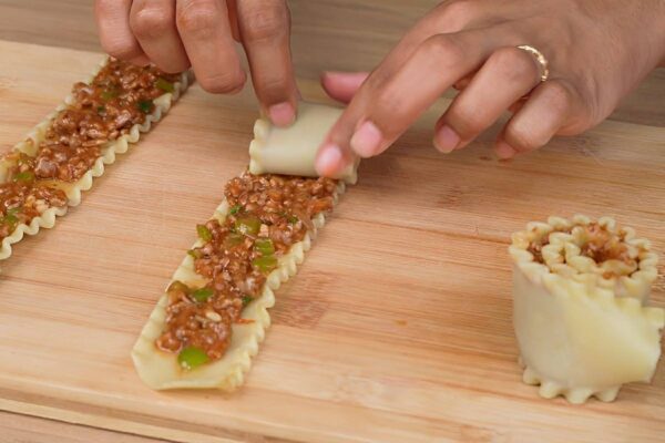 Jeito novo de preparar lasanha de carne moída que está fazendo o maior sucesso