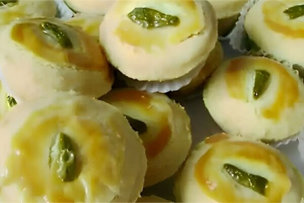 Misturei apenas 4 ingredientes e fiz essa massa de empada que derrete na boca