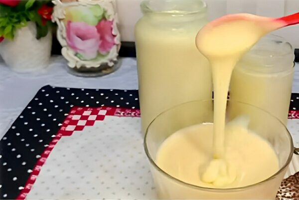 Misturei leite em pó e mais 2 ingredientes e fiz um leite condensado caseiro perfeito para qualquer receita