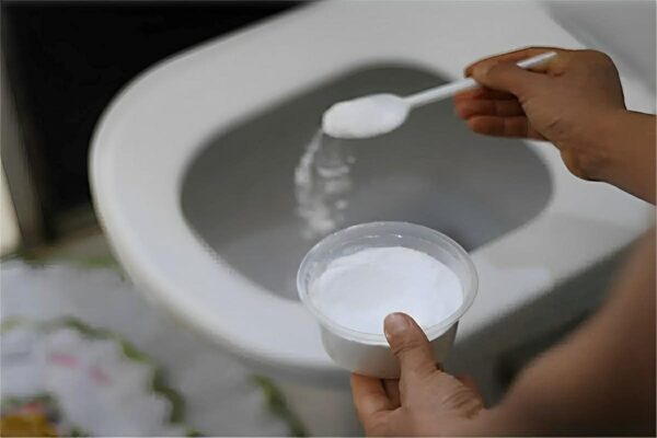 Misturinha caseira para limpar vaso sanitário e eliminar os maus odores