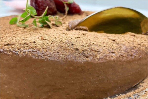 Mousse de chocolate perfeito que de tão cremoso derrete na boca em cada colherada