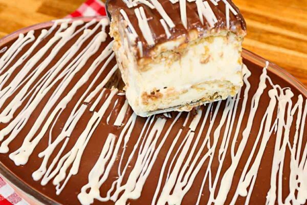 Pavê de nata de Natal que não precisa ir ao fogo e não leva gelatina