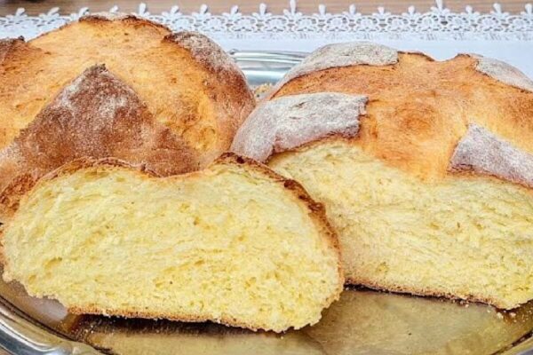 Pão de fubá rústico fácil e fofinho todo mundo vai adorar na sua casa