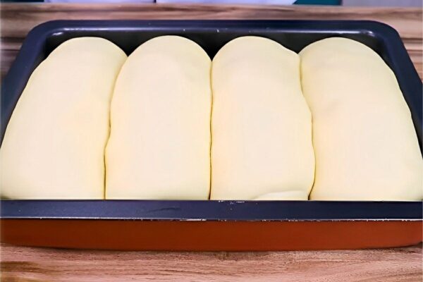 Pão do padre: um pão de leite amanteigado fofinho e saboroso que ninguém vai resistir
