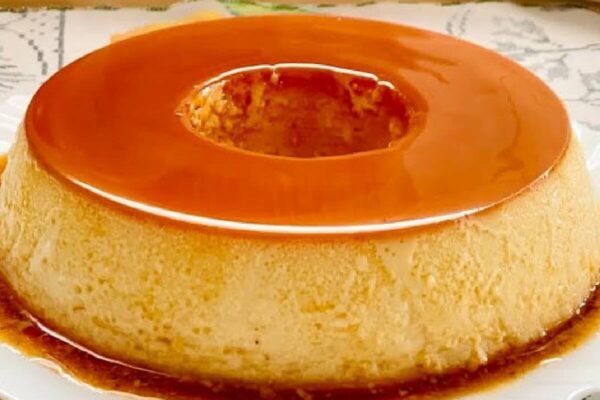 Pudim de 2 ingredientes que vai mudar o teu jeito de fazer sobremesa em casa