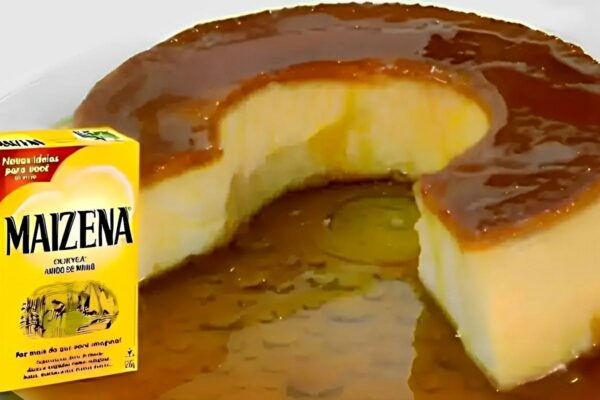 Pudim de maisena cremoso e saboroso feito sem gelatina e sem ir ao forno