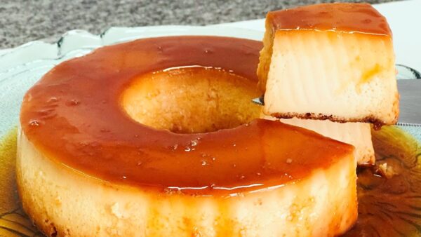 Pudim de preguiça da Palmirinha uma delícia simples e fácil de preparar para a sobremesa