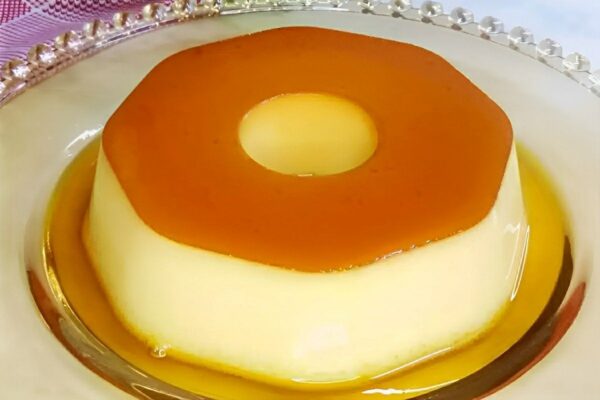 Pudim gourmet perfeito e sem furinhos com apenas 3 ingredientes