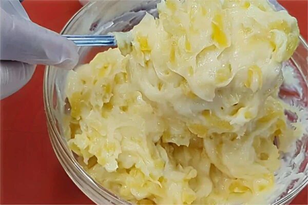 Recheio de abacaxi com apenas 4 ingredientes perfeito para bolos tortas e trufas