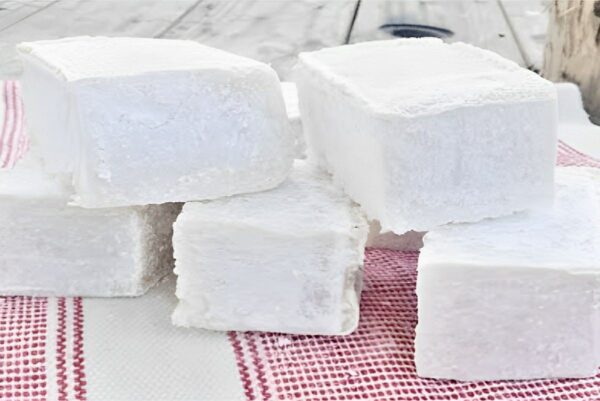 Sabão caseiro de óleo usado feito com apenas 3 ingredientes