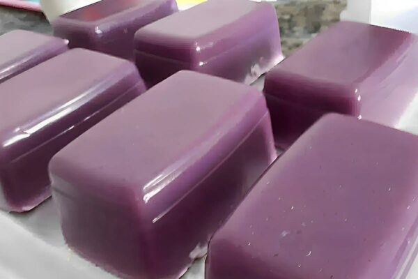 Sabão de açúcar perfeito e muito fácil de fazer é só misturar os ingredientes rapidinho e deixar secar