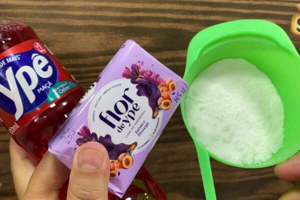 Sabão líquido caseiro super potente e que espuma bastante