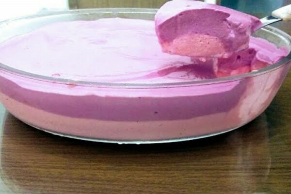 Sobremesa de 2 ingredientes na travessa que ninguém imagina o quanto é fácil de fazer