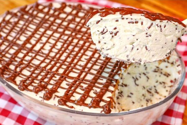 Sobremesa moça gelada vai deixar sua ceia de natal muito mais gostosa