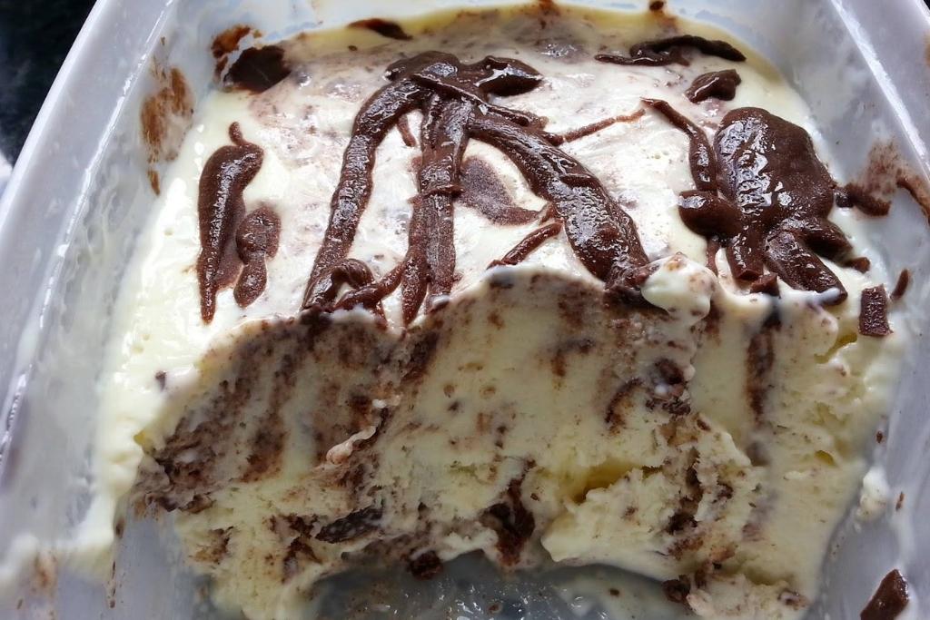 Sorvete de leite ninho trufado, para se refrescar com muito sabor Sorvete de leite ninho trufado, para se refrescar com muito sabor