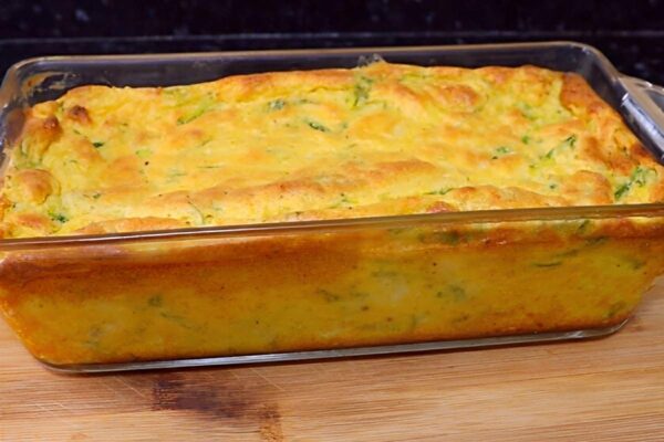 Suflê de abobrinha cremoso e delicioso para uma refeição leve e cheia de sabor