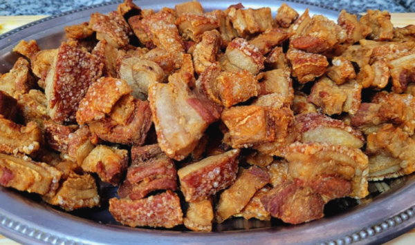 Torresmo crocante de boteco