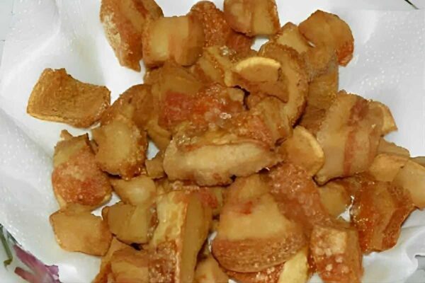 Torresmo na panela de pressão: fica bem crocante e não espirra gordura na cozinha