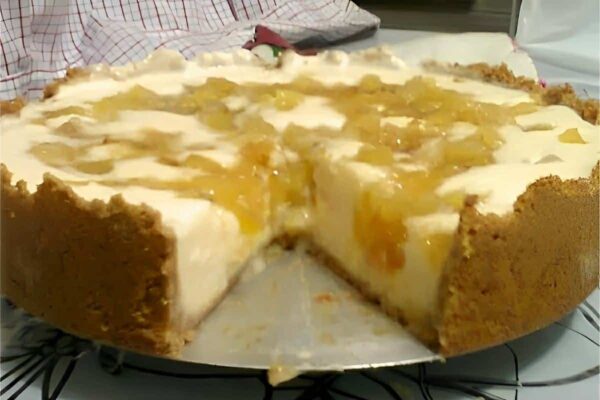 Torta de abacaxi uma sobremesa perfeita para você na sua lista de sobremesa de fim de ano