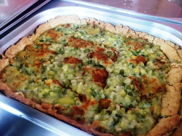 Veja como fazer um delicioso Quiche  de abobrinha