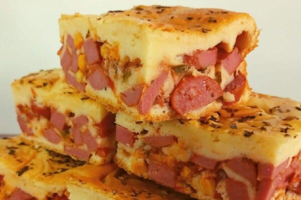 Veja o melhor jeito de preparar uma torta de salsicha super saborosa