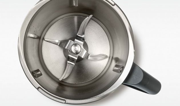 What to do when food sticks in the thermomix glass