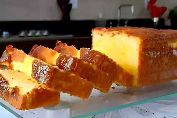 Bolo de fubá tipo Pullman feito no liquidificador super fofinho e perfeito para o lanche