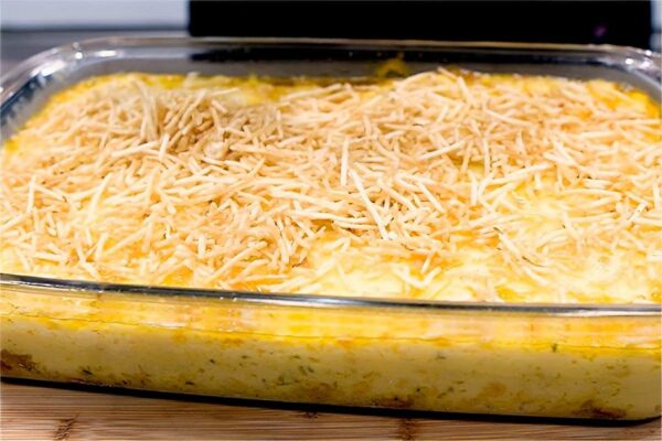 Frango gratinado com creme de milho: uma receita econômica e deliciosa para qualquer ocasião