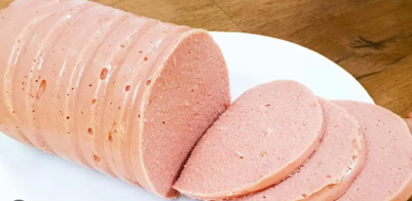 Mortadela Caseira fácil e rápida que rende muito! Fica uma delícia e é muito mais saudável