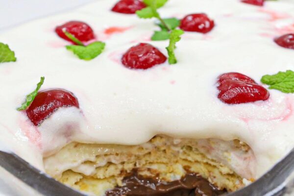 Pavê delicioso que vai te deixar de boca aberta com a surpresa escondida no recheio