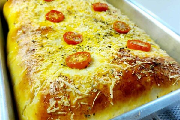 Pão pizza rápido e fácil que não precisa sovar e fica muito fofinho e saboroso