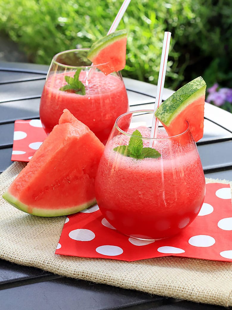 agua fresca de sandia y hierbabuena agua fresca de sandia y hierbabuena