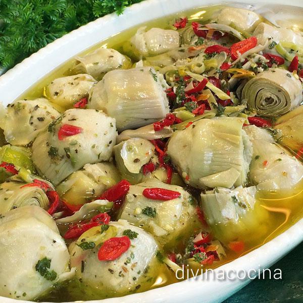 Alcachofas marinadas a la italiana